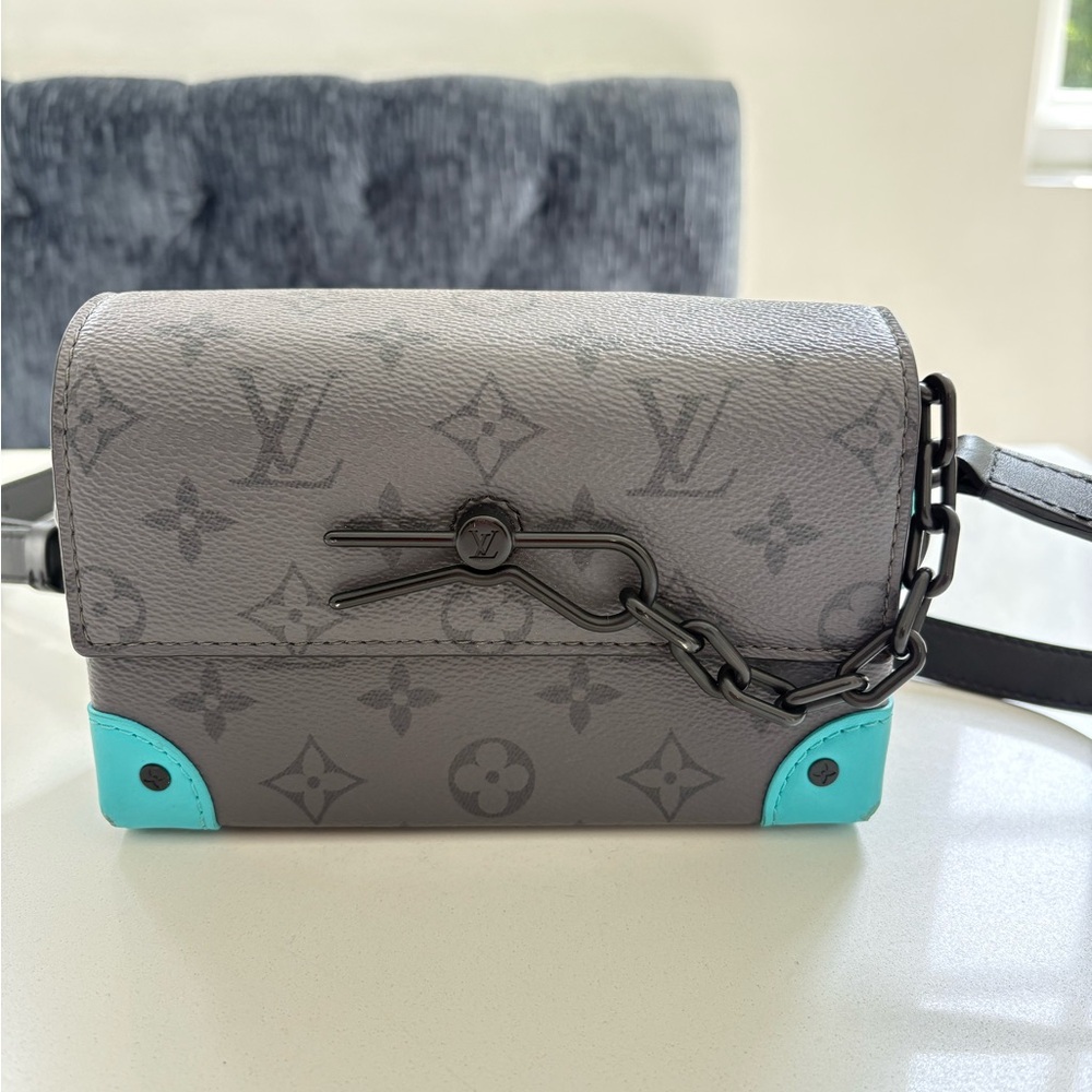 Louis Vuitton Steamer wearable wallet bag Turquoise blue eclipse black